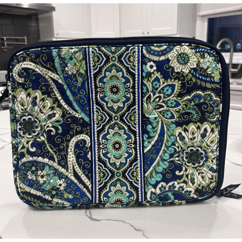 Vera Bradley Padded Cotton Zipper Laptop Case Blue/Green/White Floral 11x14